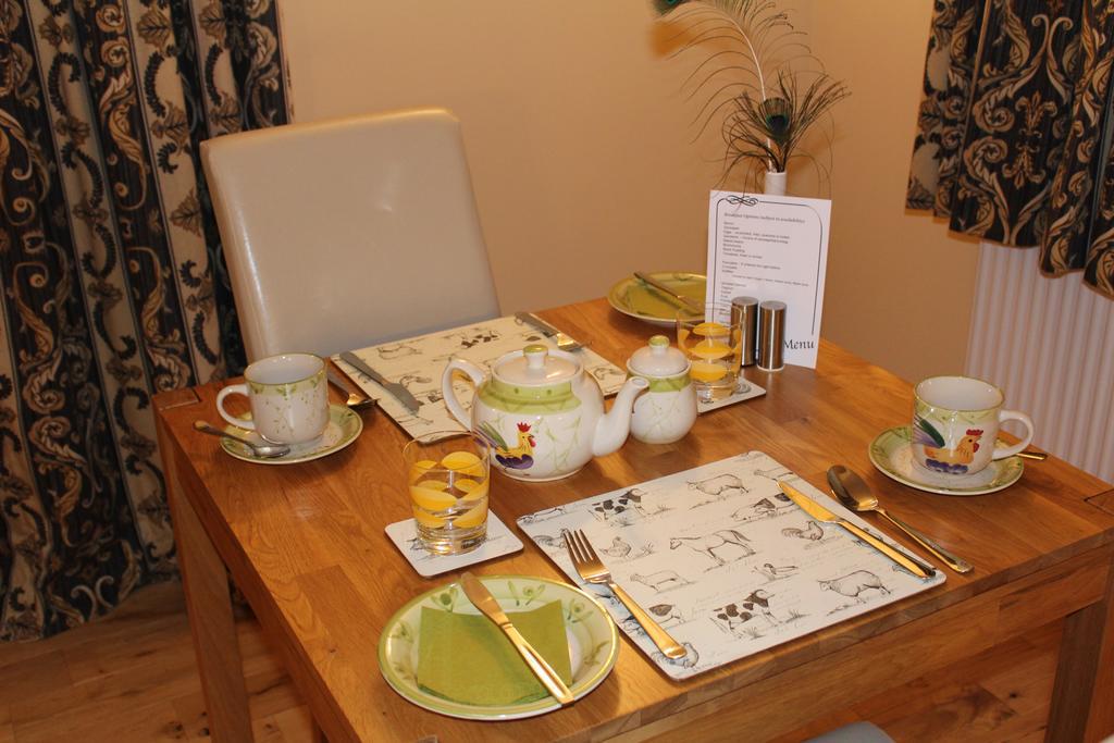 Shandon Farmhouse Bed And Breakfast Драймен Номер фото